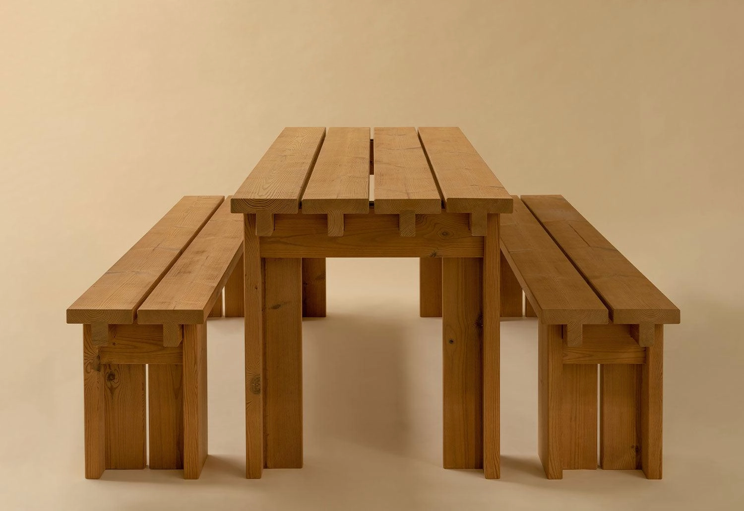 013 Osa Outdoor Bench