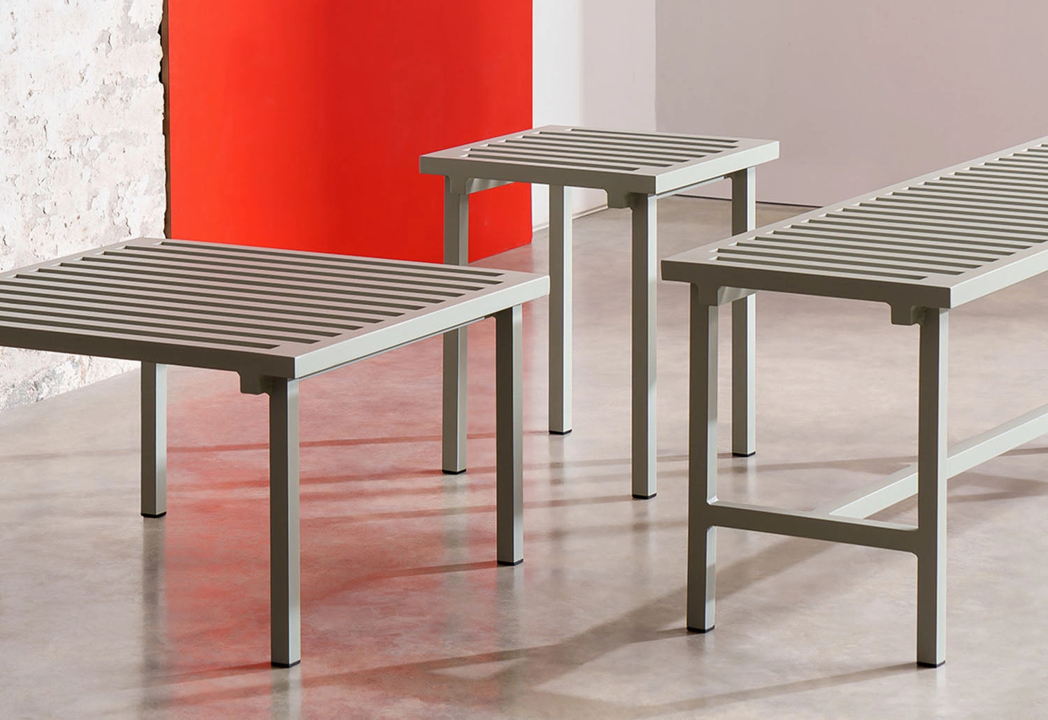 19 Outdoors Dining Table