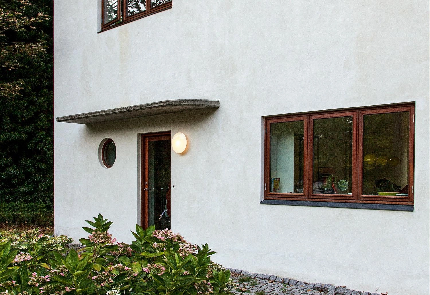 AJ Eklipta Wall Light