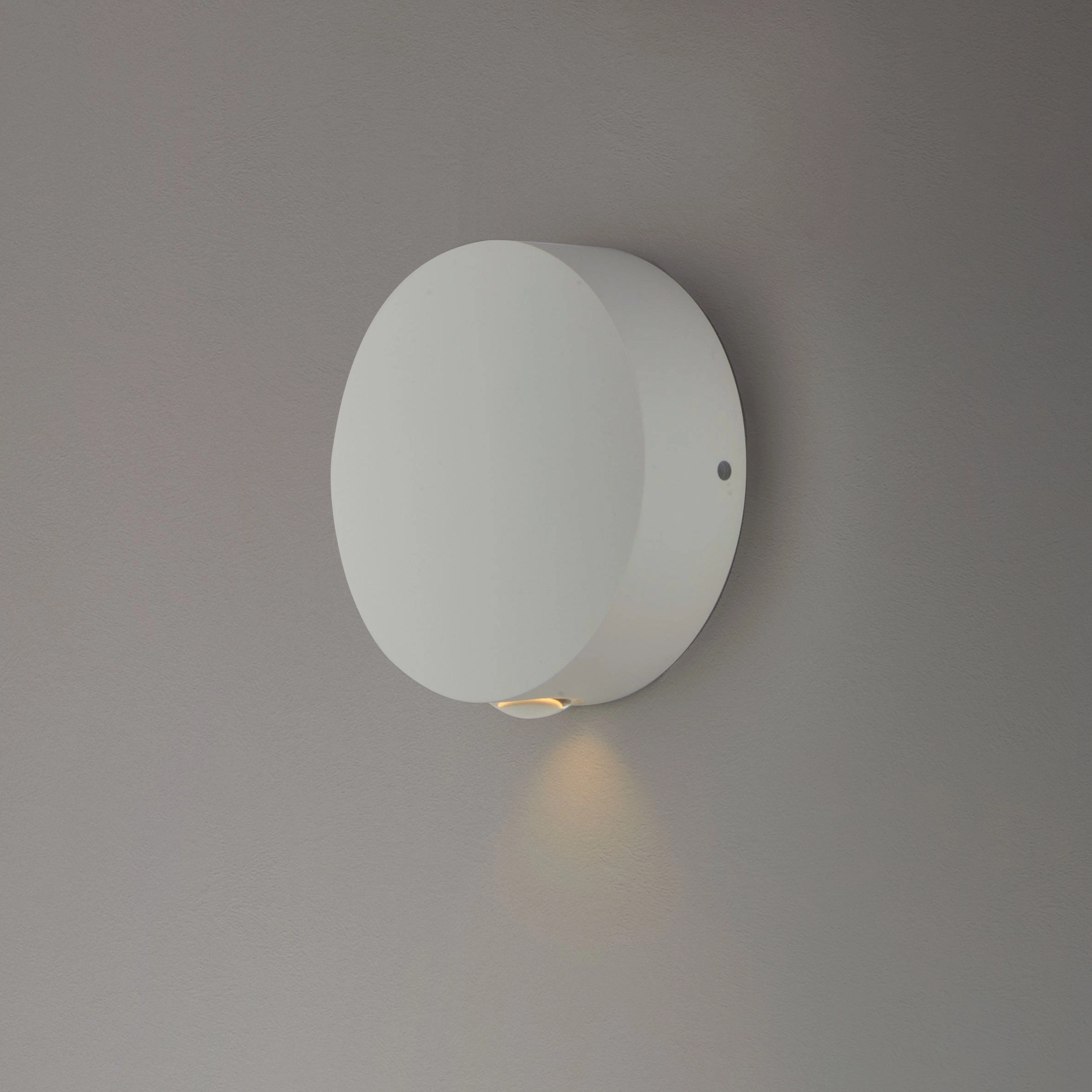 Alumilux Glint LED Outdoor Wall Sconce White