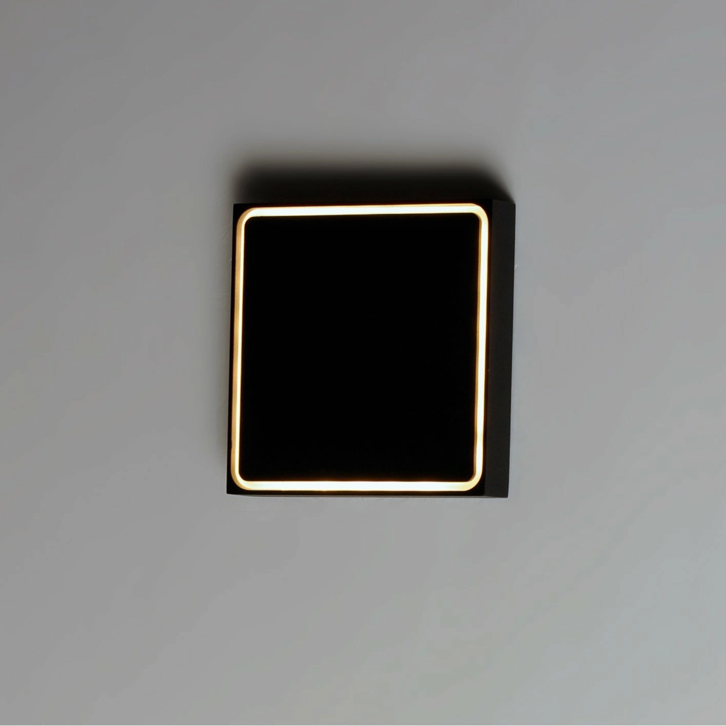 Alumilux Outline LED Outdoor Wall Light
