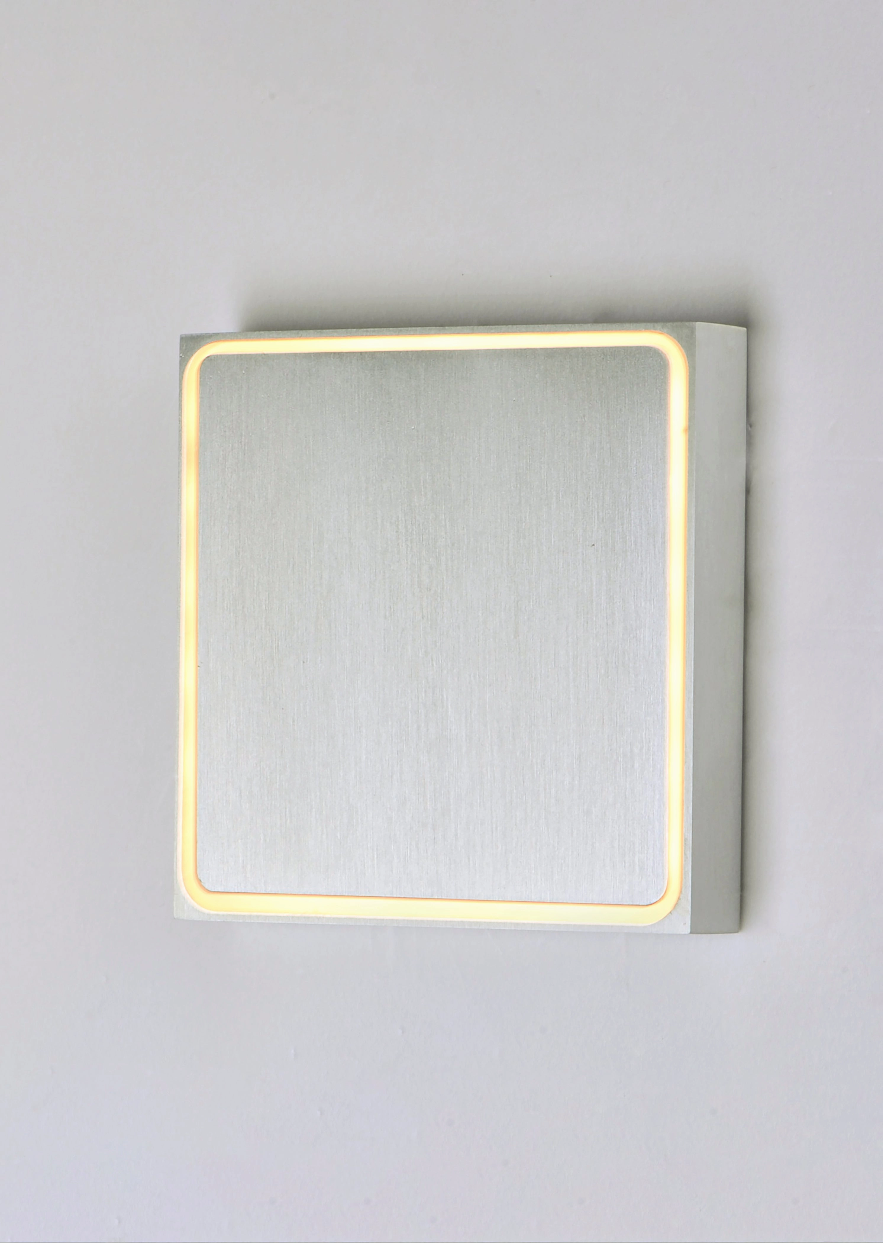 Alumilux Outline LED Outdoor Wall Sconce Satin Aluminum