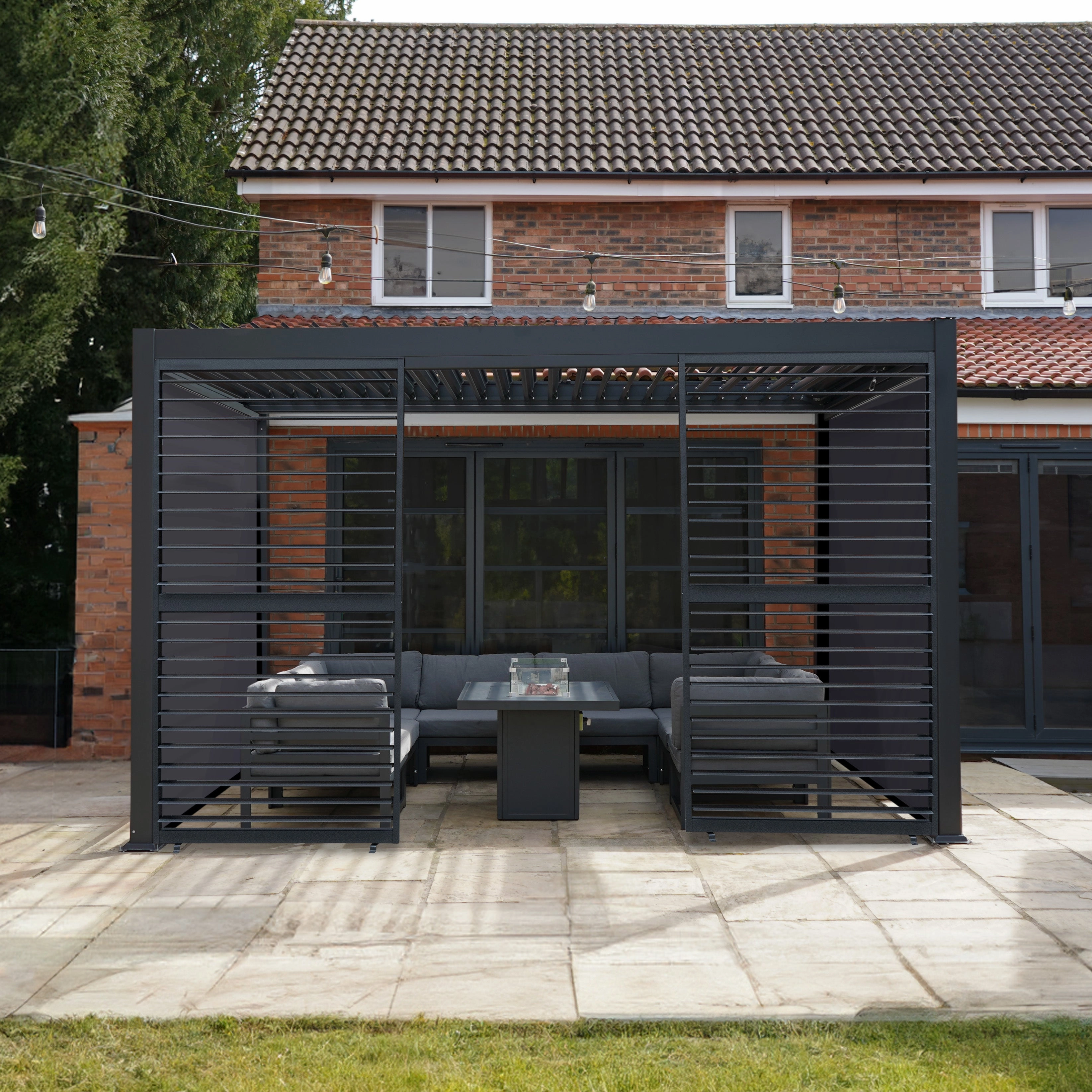 Aluminium Pergola With Anthracite Blinds & 2 Shutter Panels - 3m x 3m