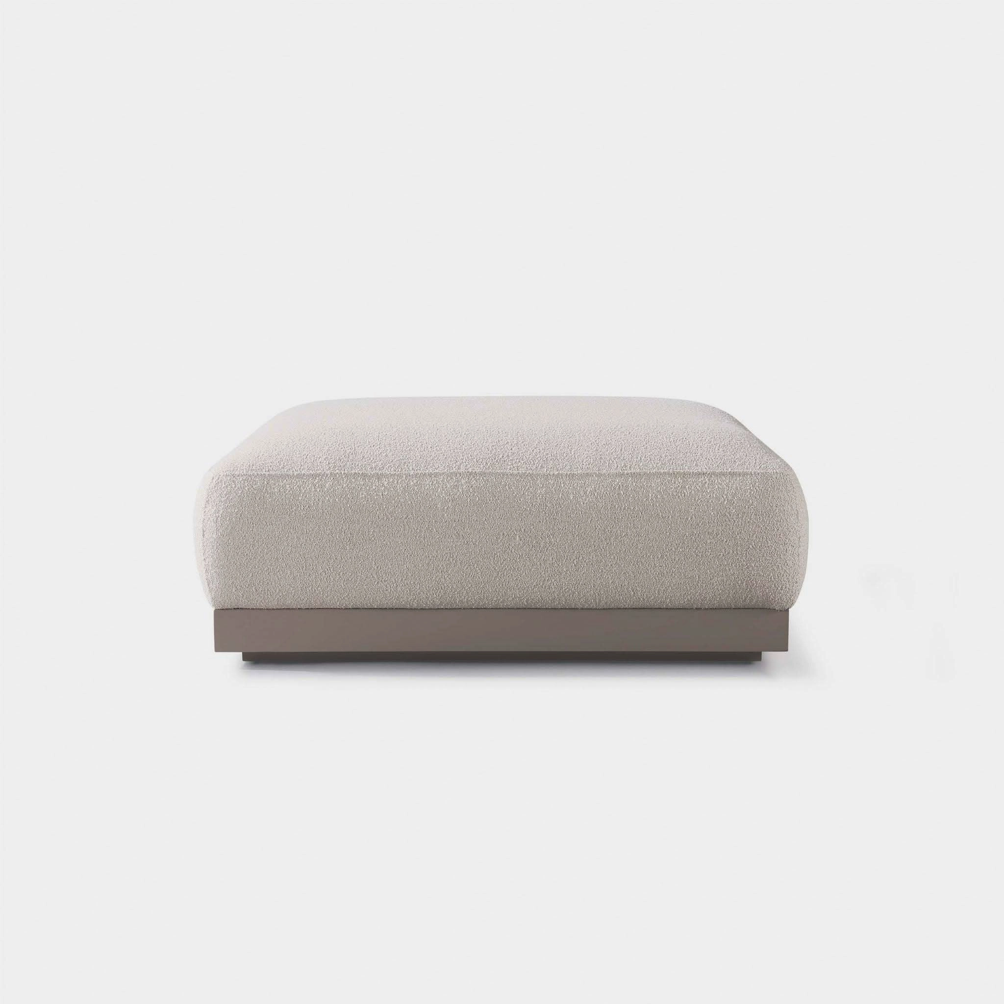 Amalfi Ottoman