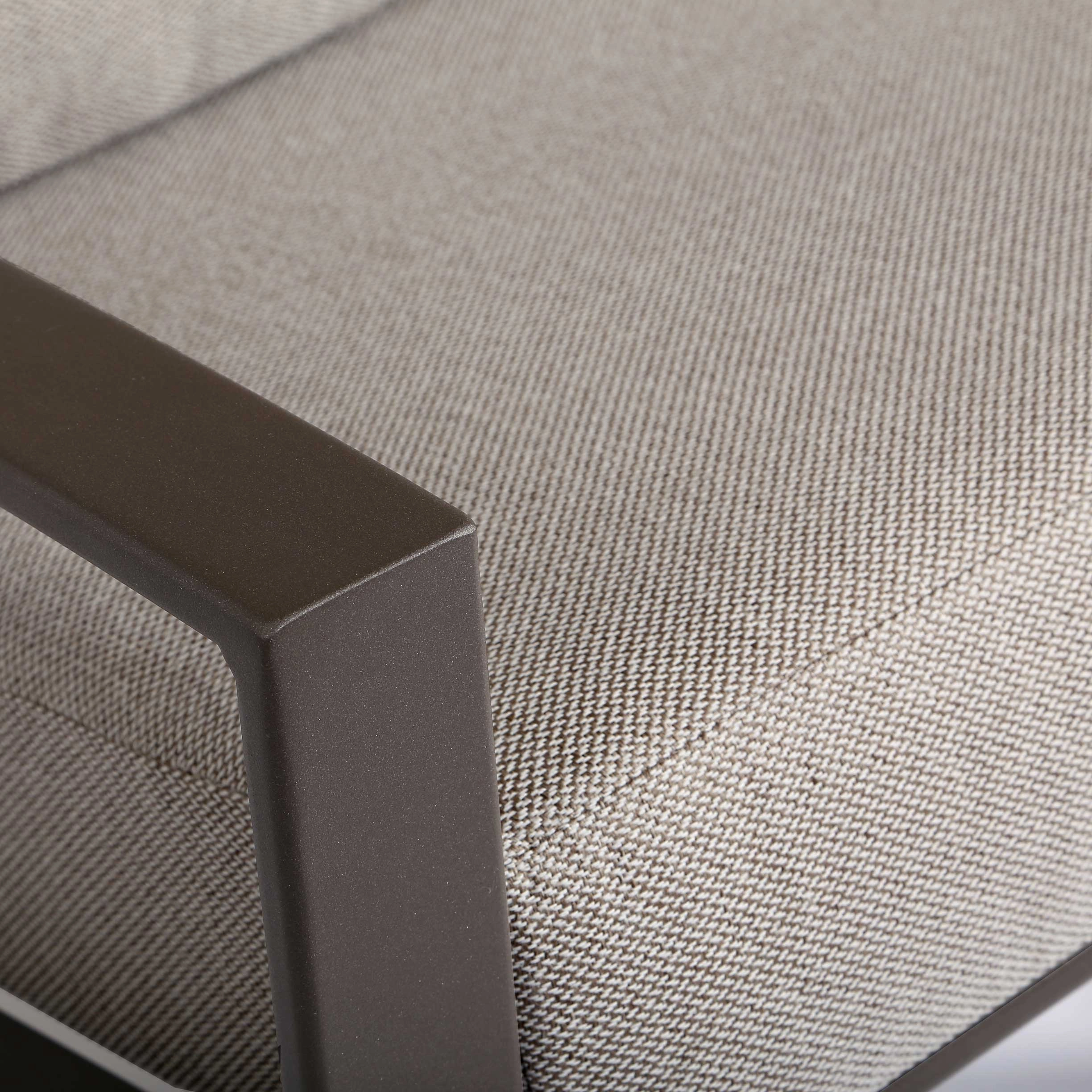 Arc Love Seat