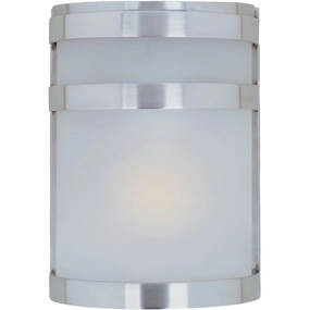 Arc Outdoor Wall LightWeatherproof outdoor lighting