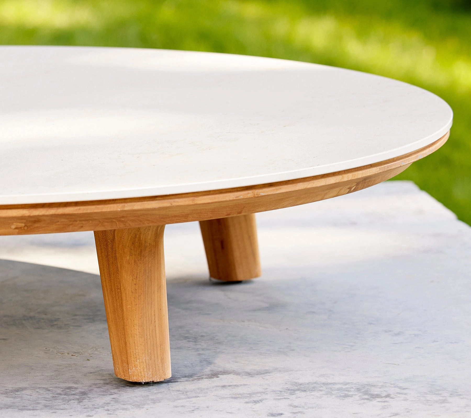 Aspect coffee table, dia. 144 cm