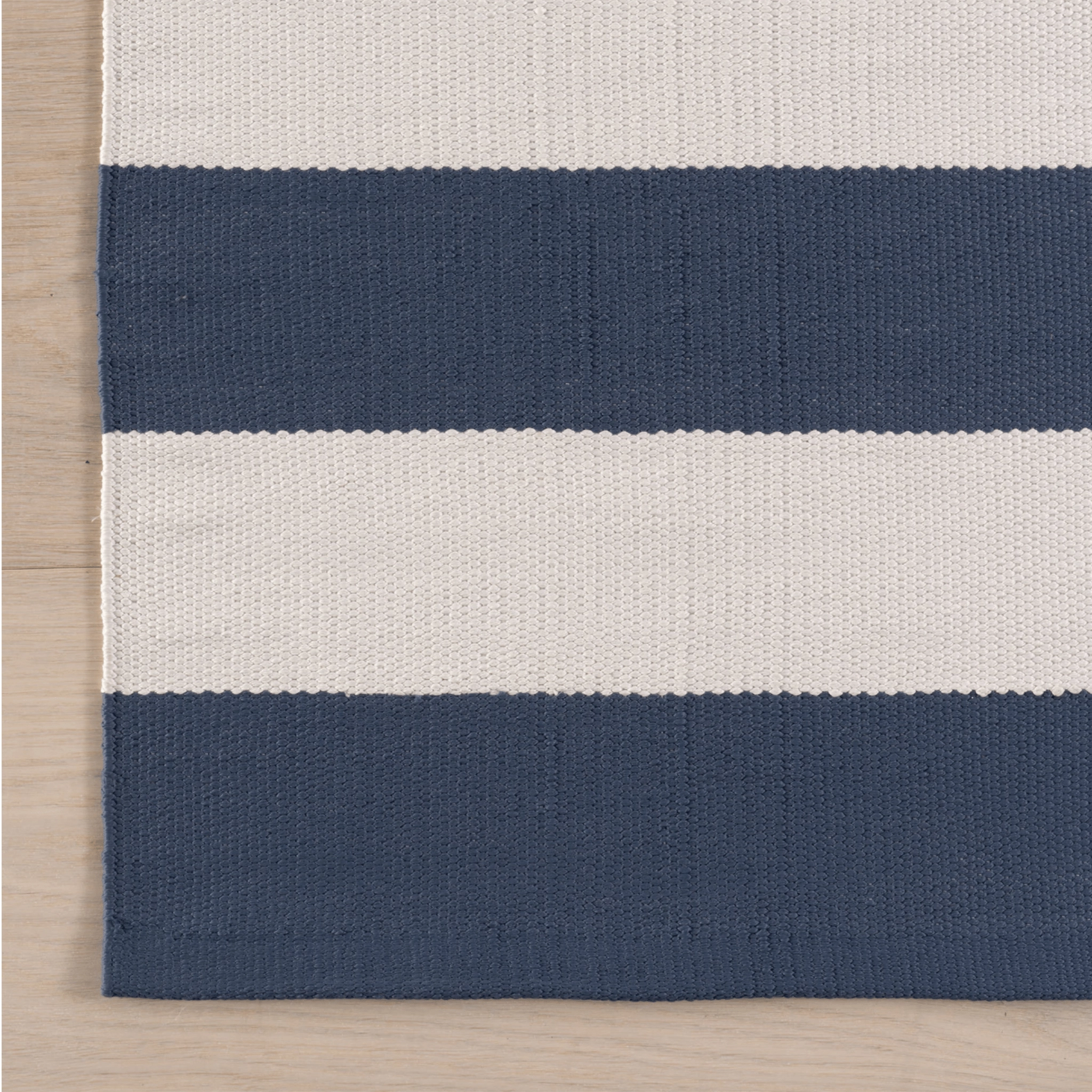 Banks Stripe Handwoven Indoor/Outdoor Rug - Navy