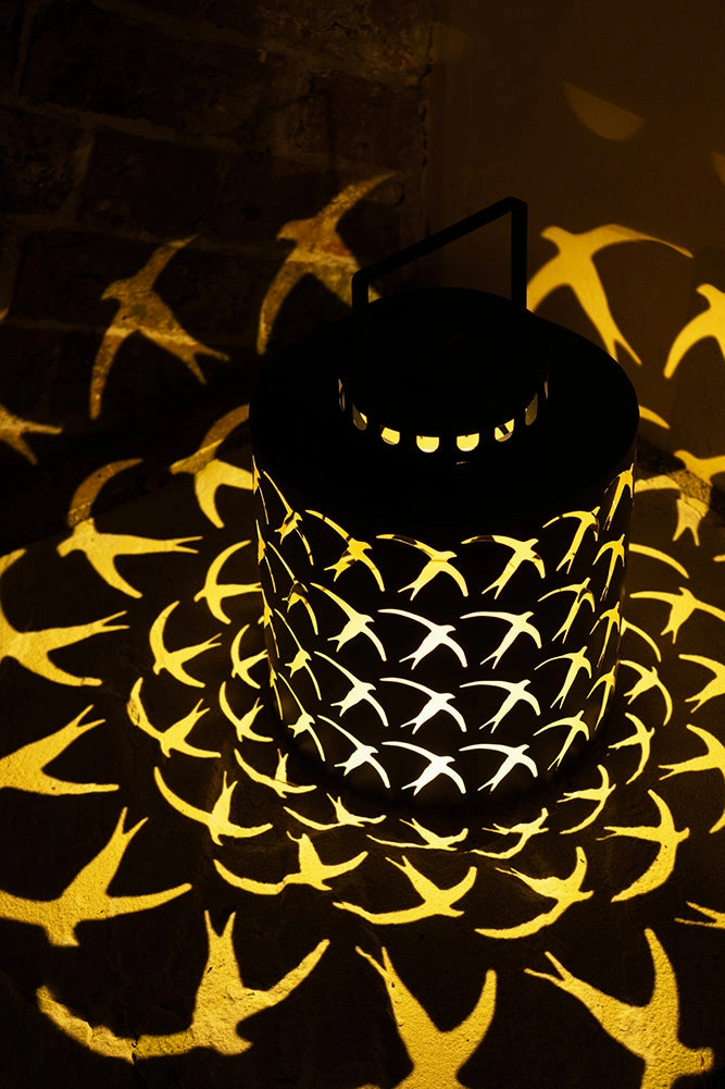 Beautiful Dancing Birds Outdoor Solar Light