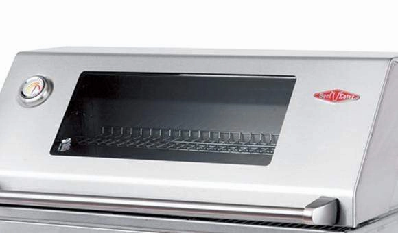 BeefEater Signature S3000SS 32" 4-Burner Premium Built-In Barbecue Grill 12840S