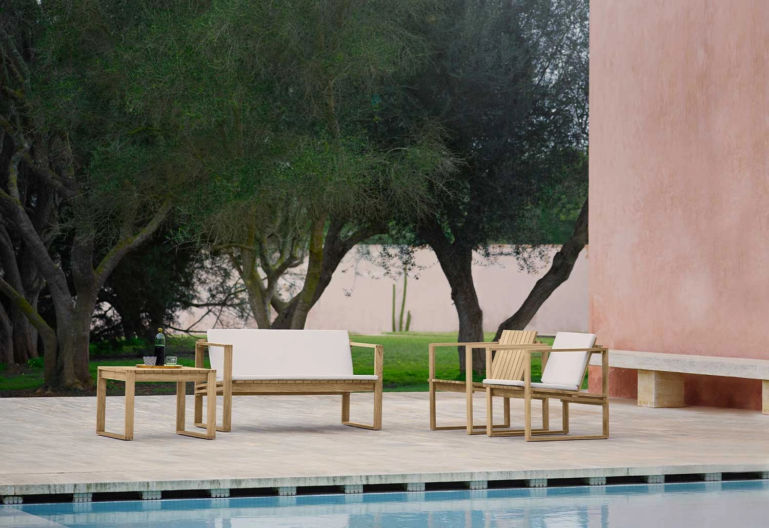 BK12 Lounge Sofa