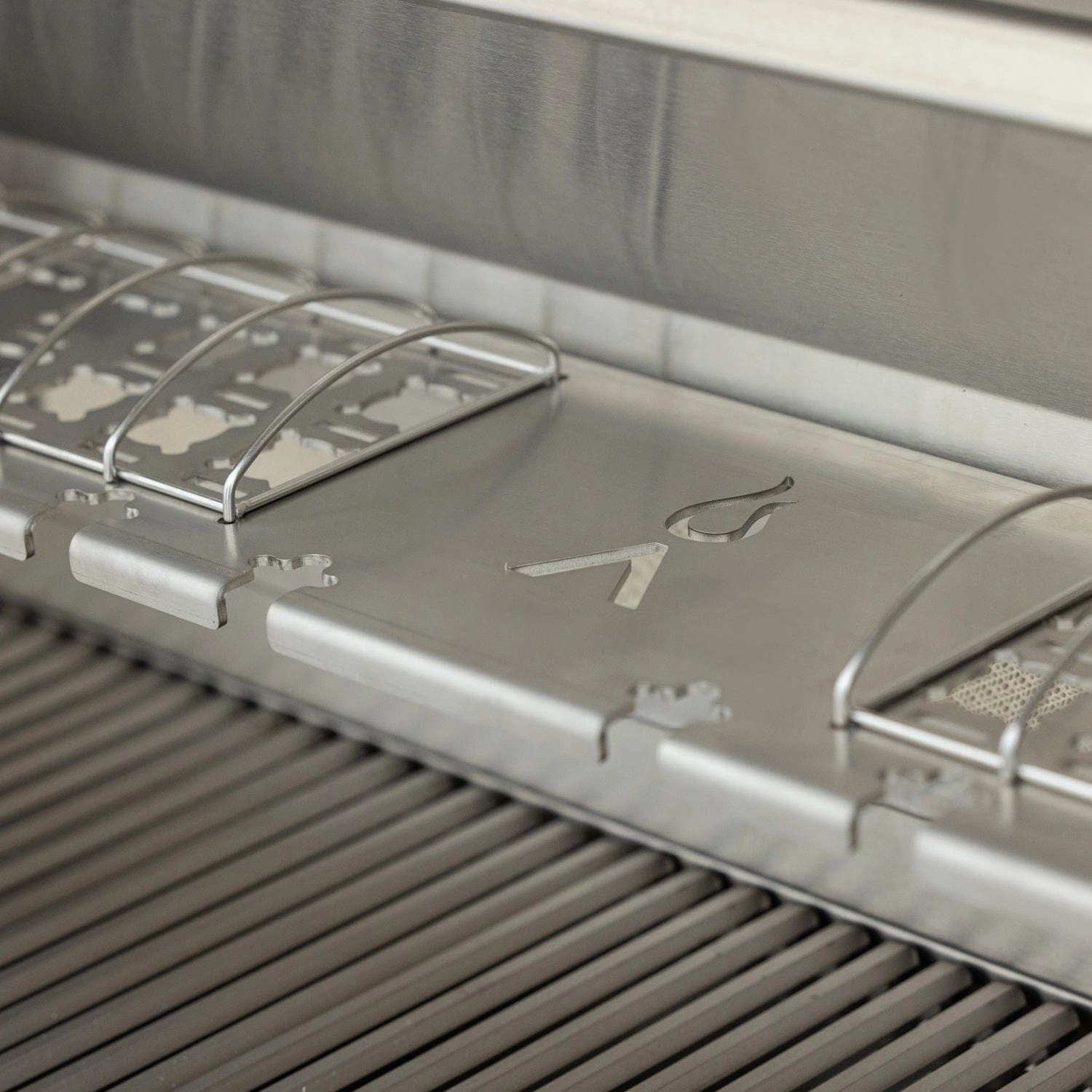 Blaze LTE PRO 40" 5-Burner Grill w/ Rear Infrared Burner BLZ-5LTEPRO