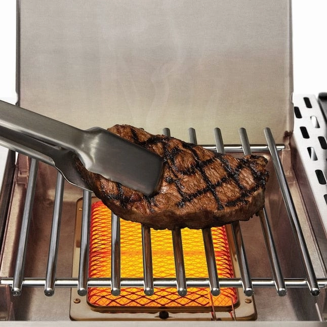 Broil King Baron S 440 PRO Infrared 4-Burner Gas Grill