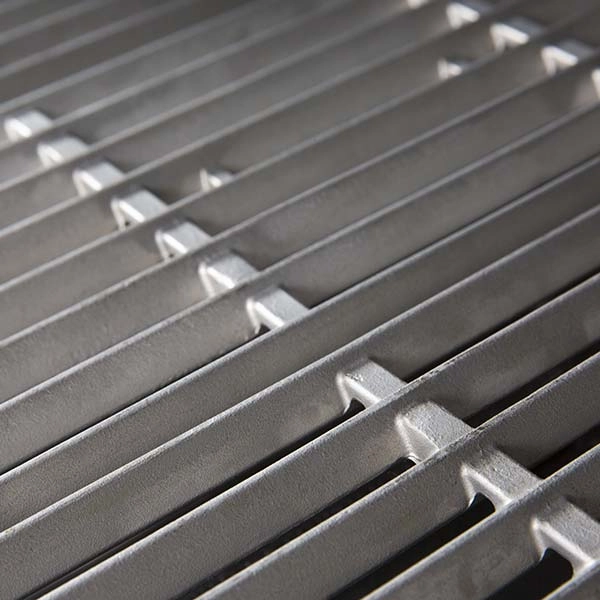 Broil King Imperial S 690 Built-In Grill