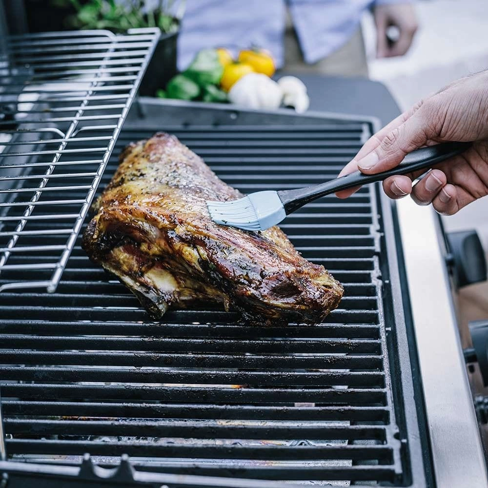 Broil King Porta-Chef 320 Gas Grill Liquid Propane - 952654