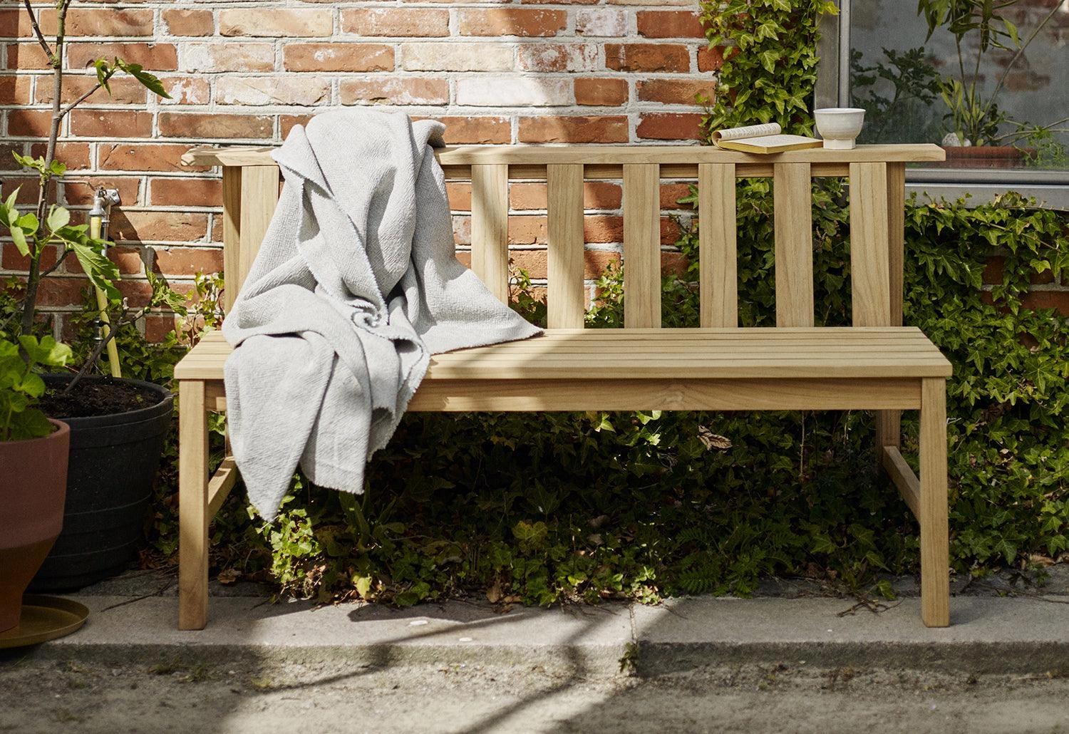 Cadence Bench