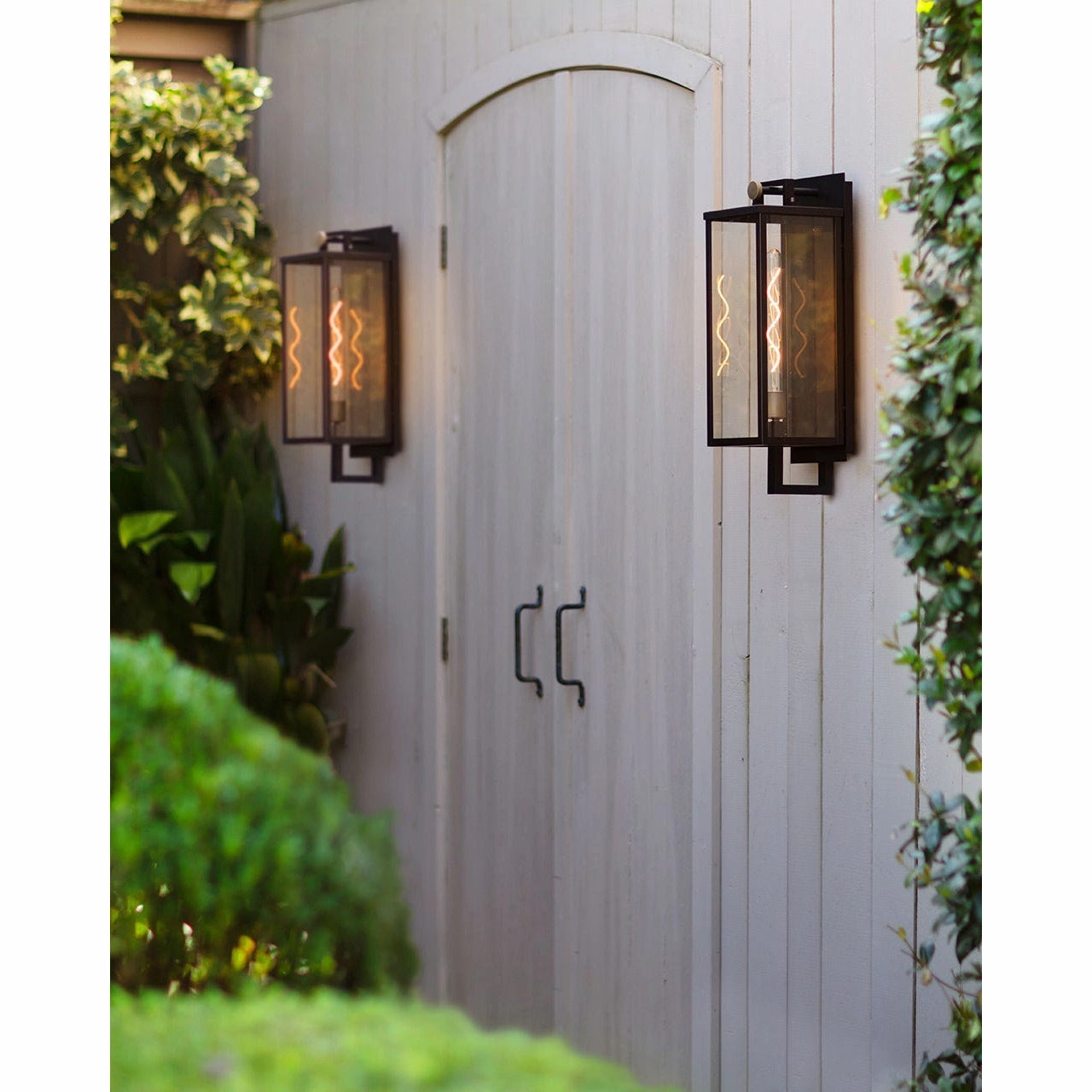 Catalina Large Wall Mount Lantern