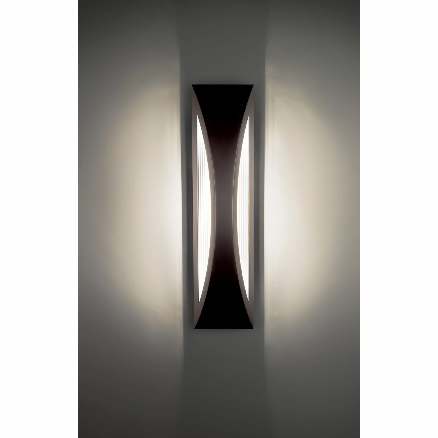 Cesya Outdoor Wall Light
