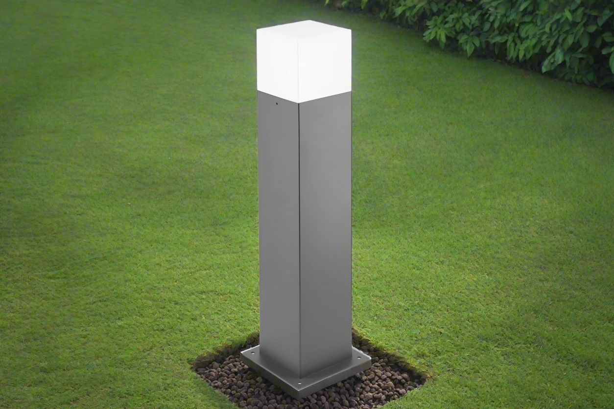 CGC AMARA Dark Grey & White Square Medium Post Light