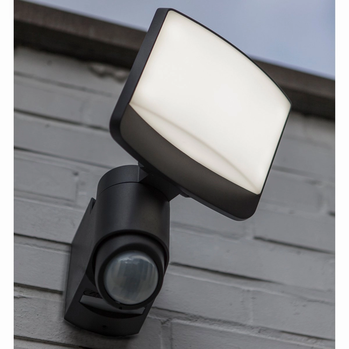 CGC SUNSHINE Grey Solar Flood Outdoor LED Wall Light With Motion SensorOutdoor wall sconces with motion sensor