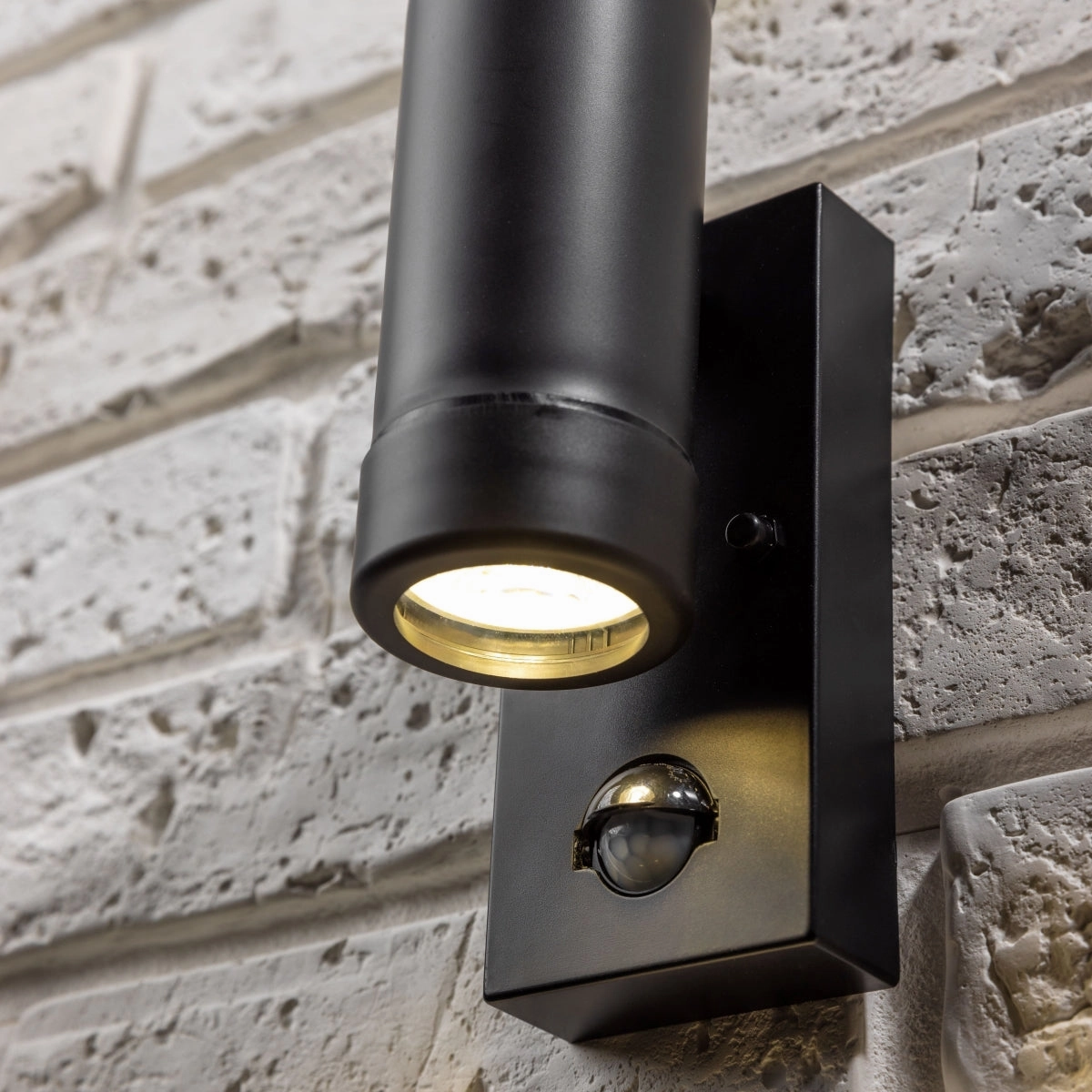 CGC VALENTINE Black Outdoor Double Wall Light With Motion Sensor
