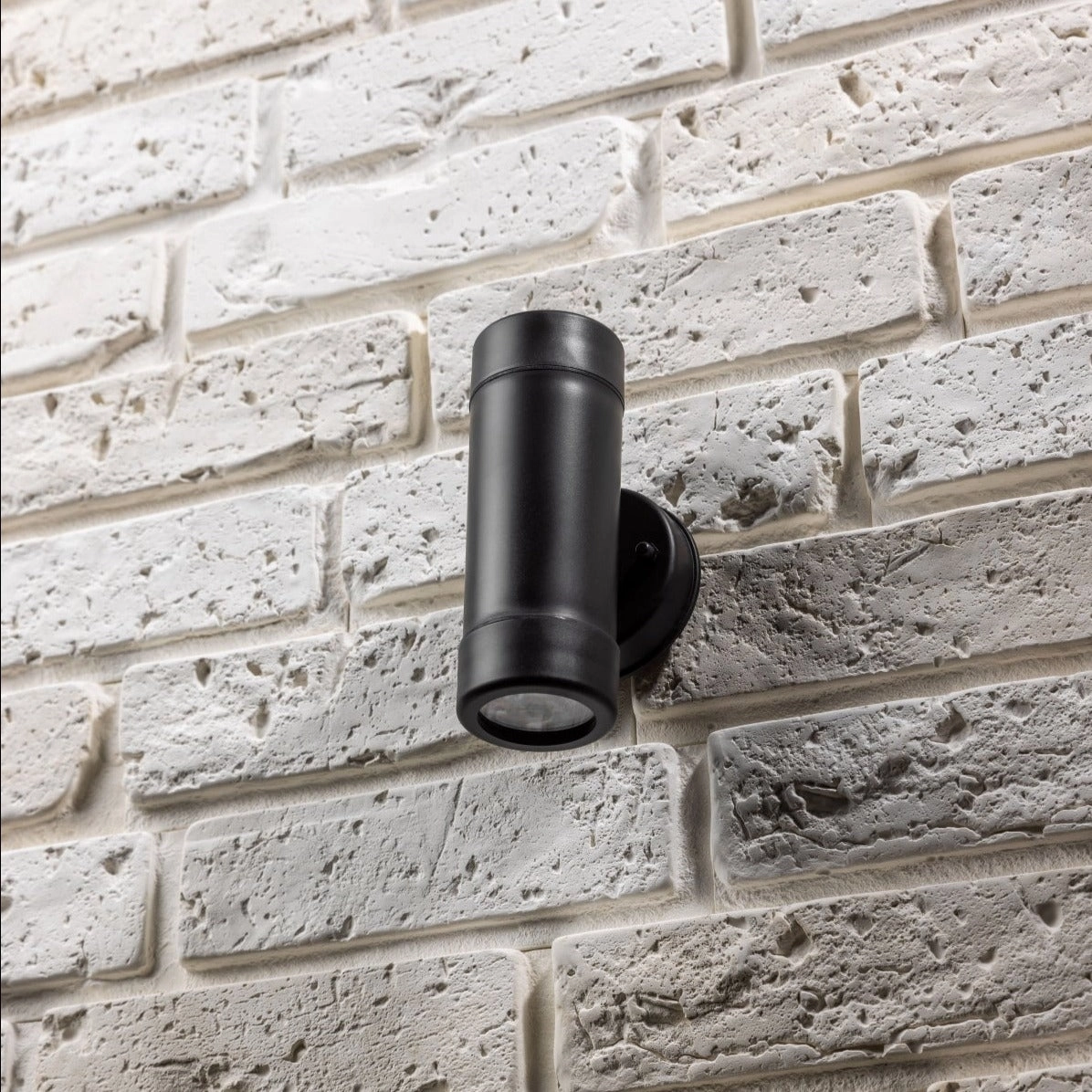 CGC VALENTINE Black Outdoor Up and Down Cylinder Spotlight