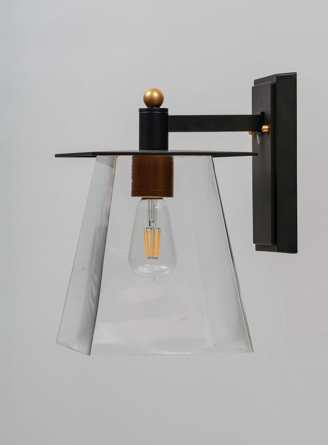 Chalet LED Outdoor Wall Sconce Bronze / Gold