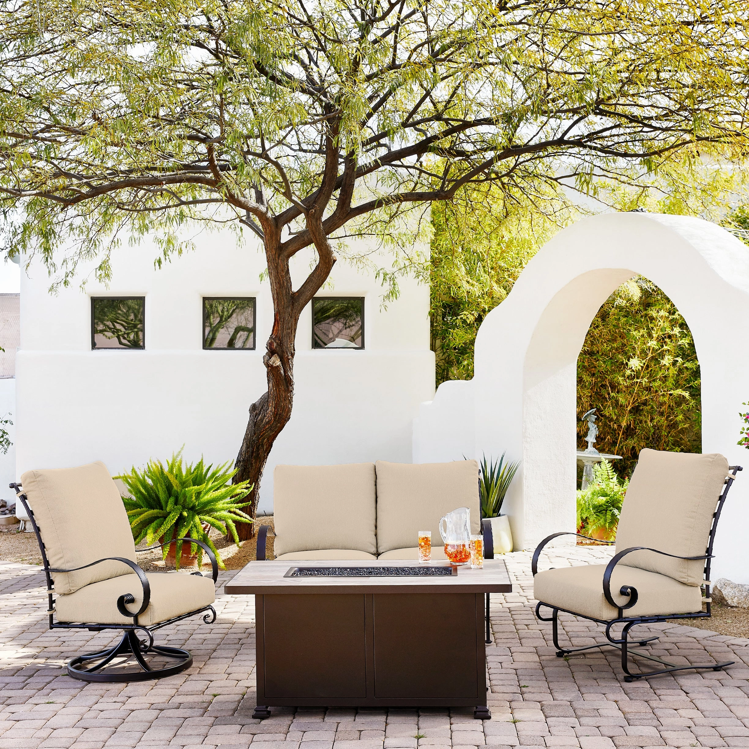Classico Love Seat