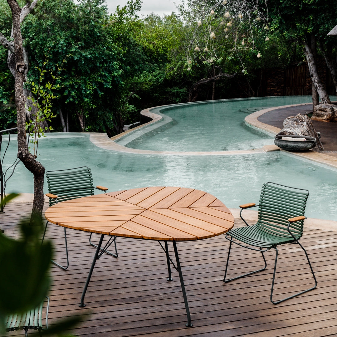 Click Outdoor Dining Chair w/ Armrests