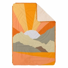 CloudTouch Blanket modern outdoor garden furniture collection