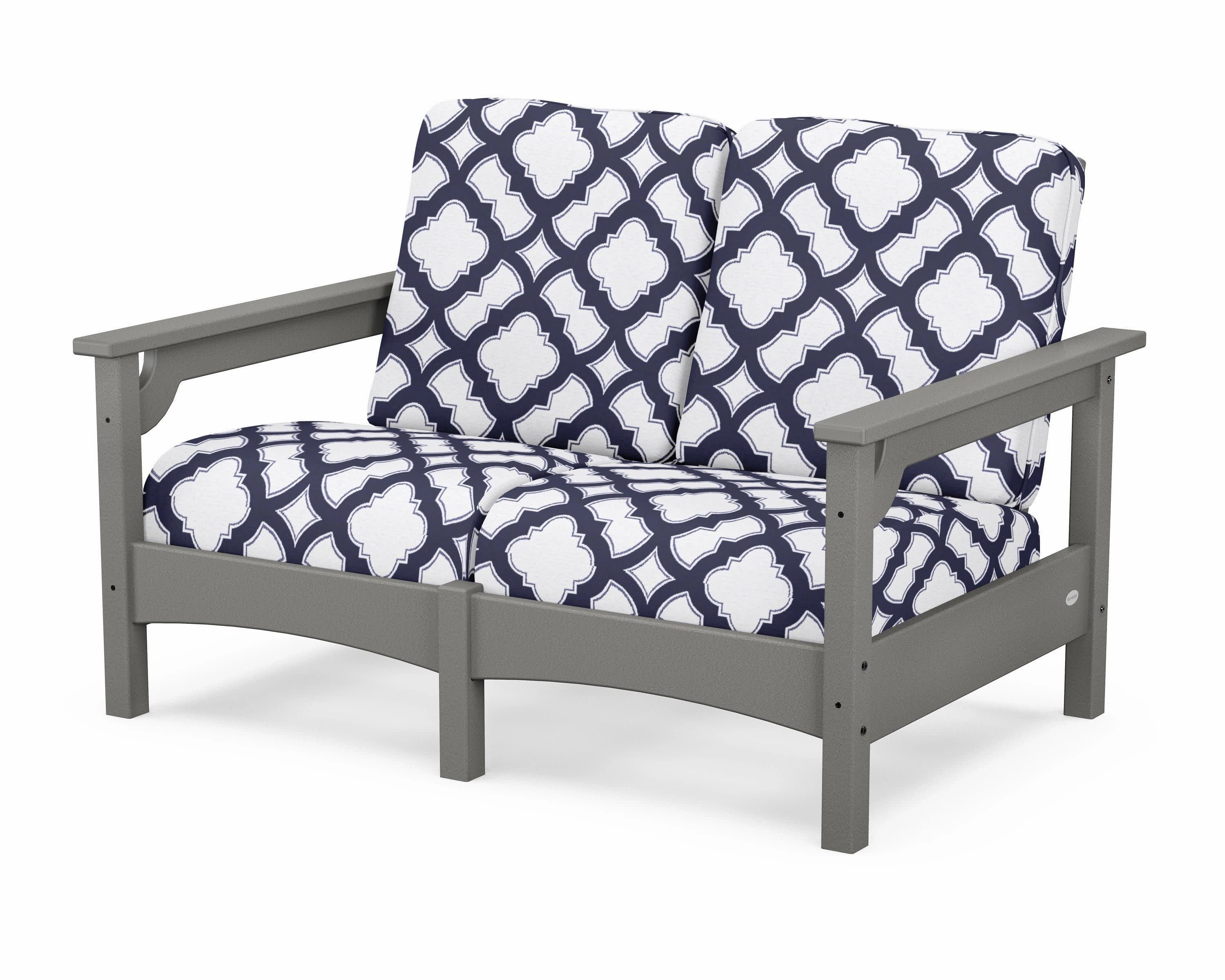 Club Loveseat