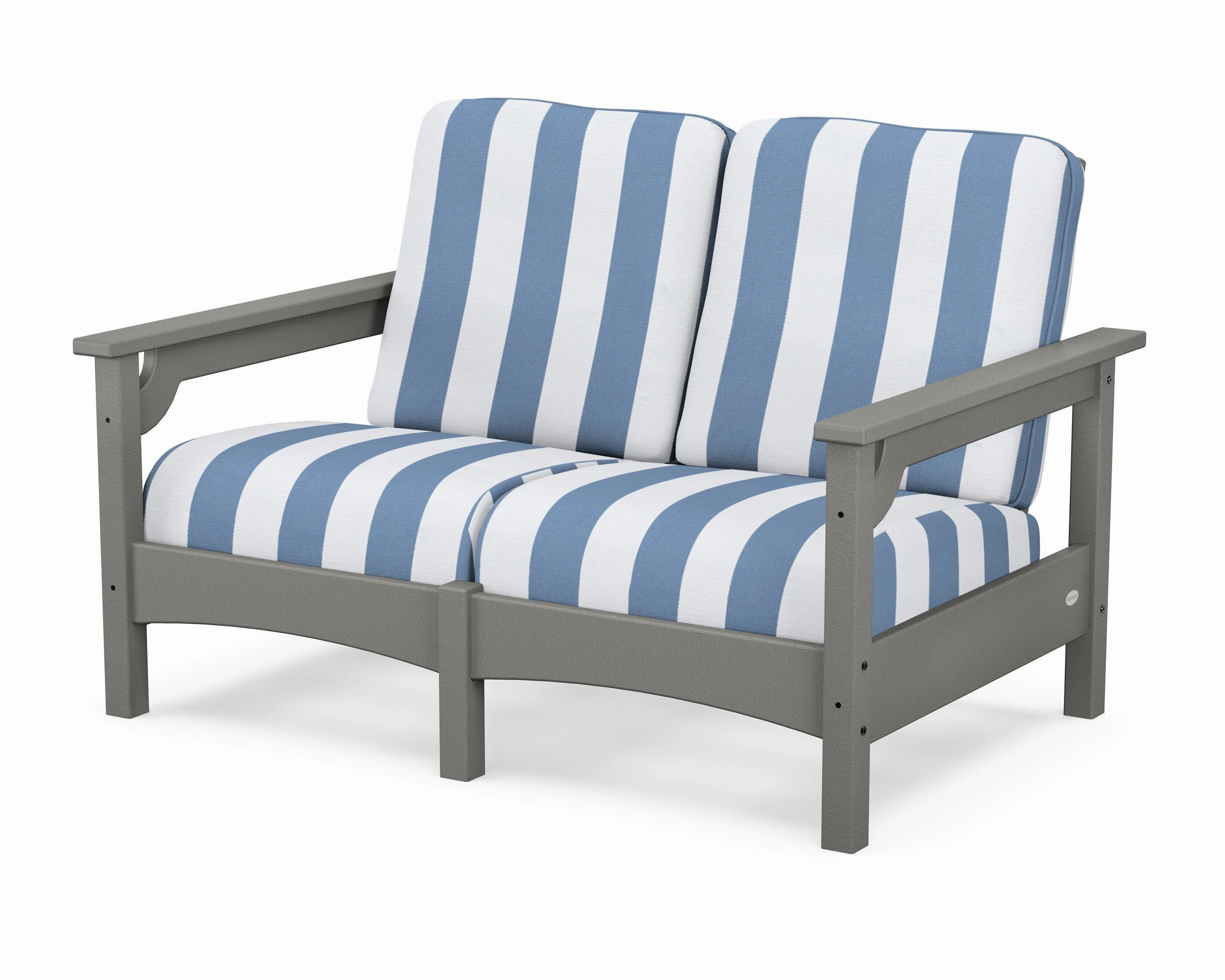 Club Loveseat