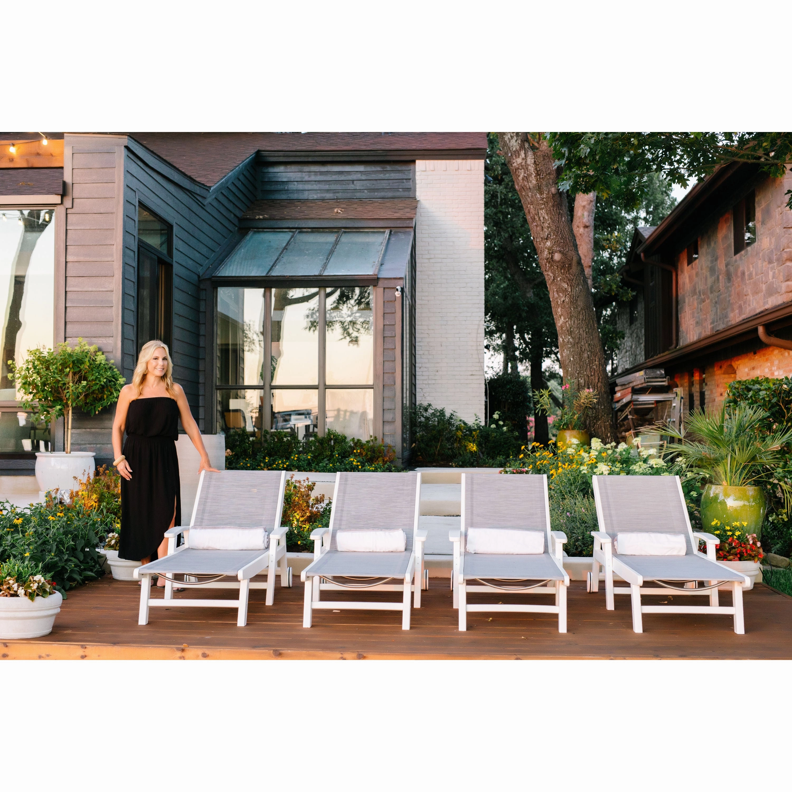 Coastal Chaise with Wheels
