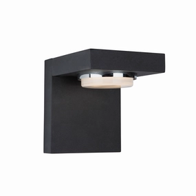 Cruz Outdoor Wall LightWeatherproof outdoor lighting