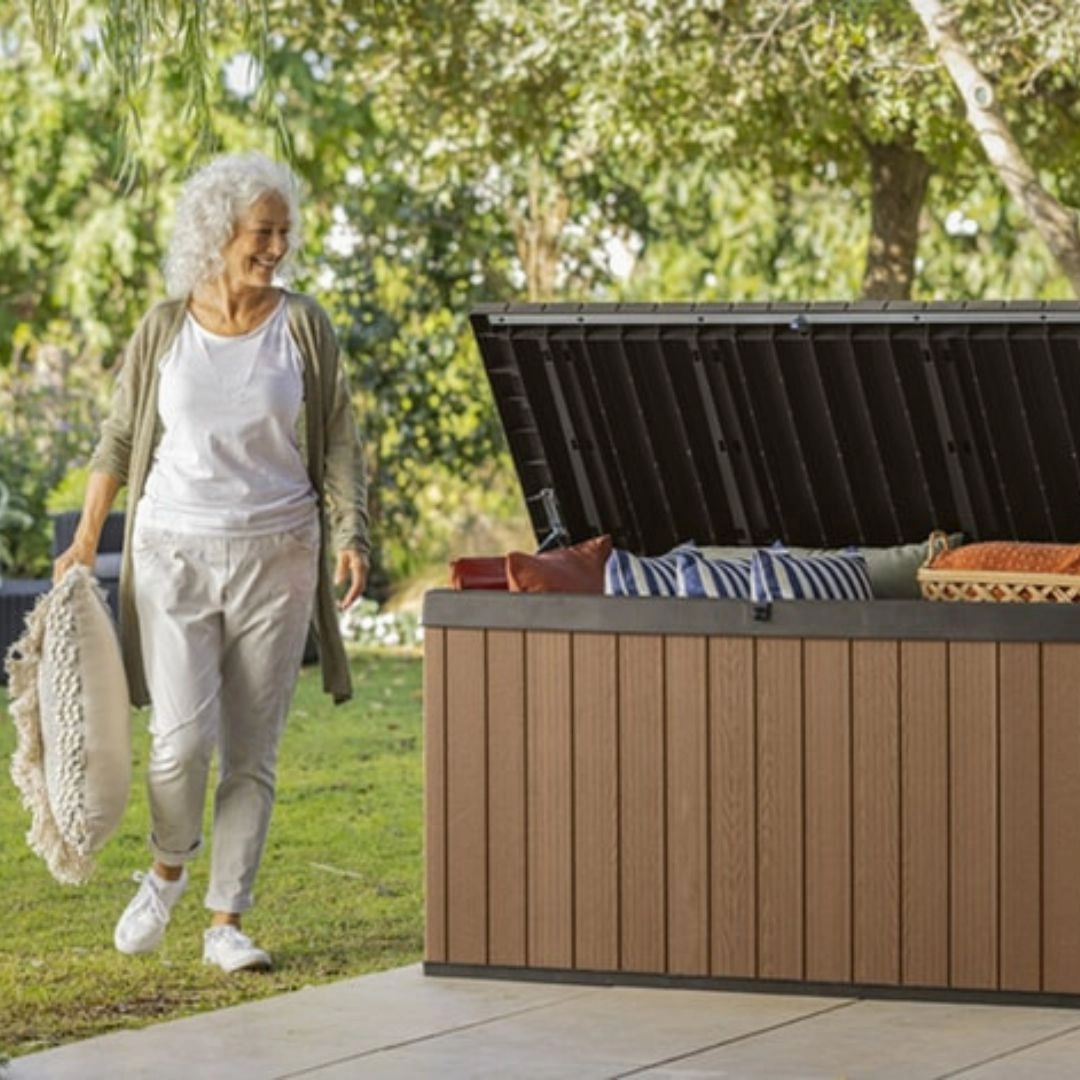 Darwin Deck Box 570L Brown