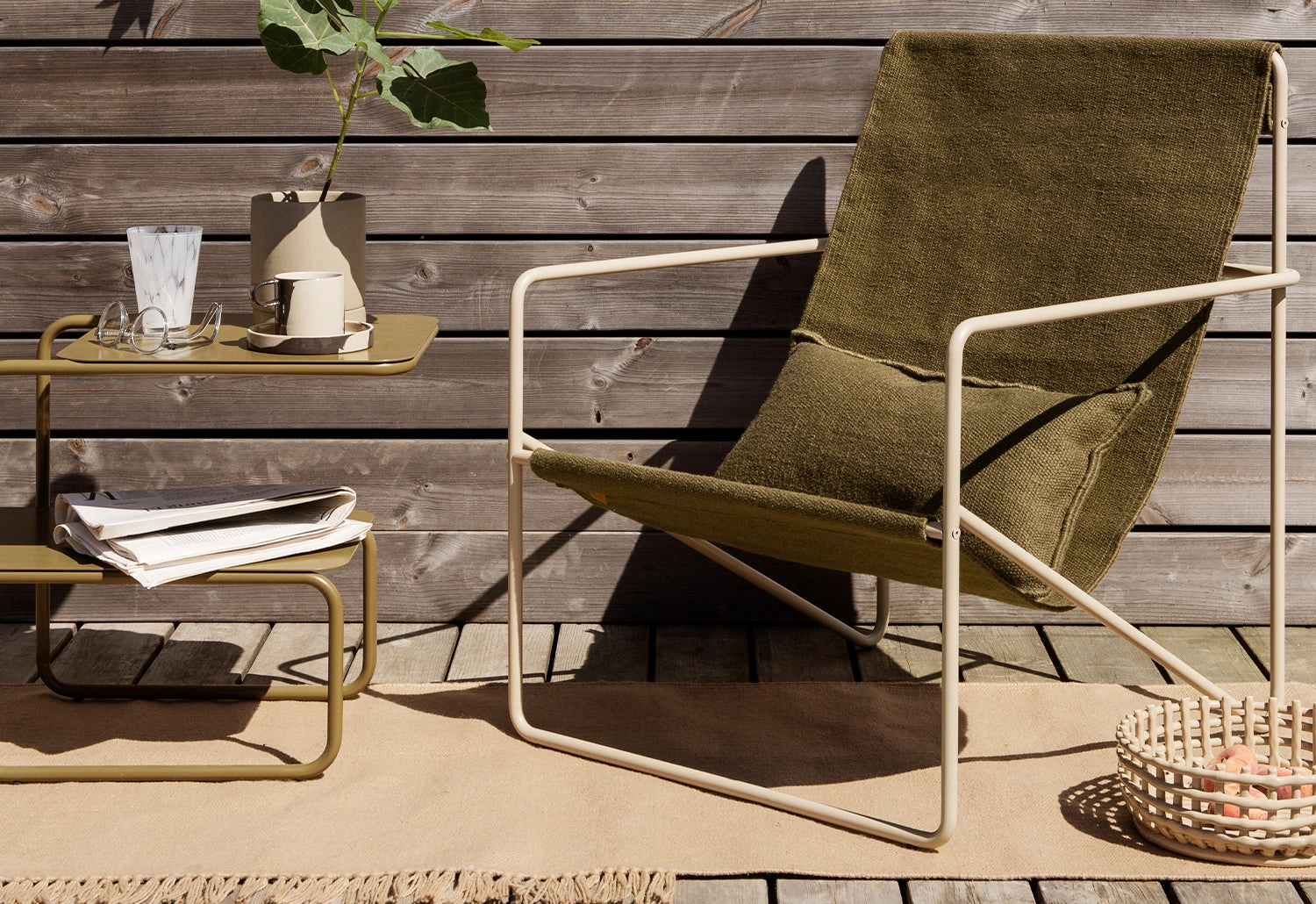 Desert Lounge Outdoor Chair