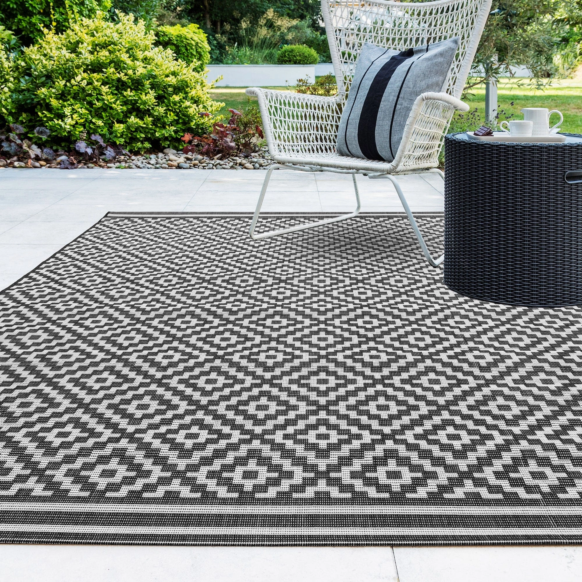 Diamond - Patio Rug PAT11