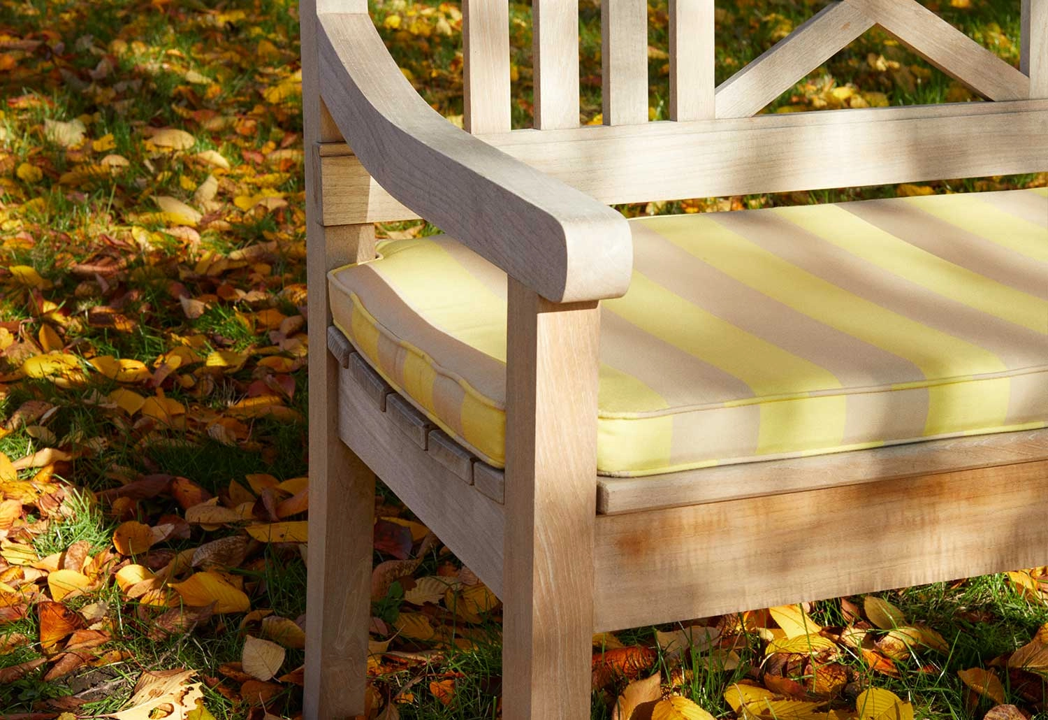 Drachmann Outdoor Bench