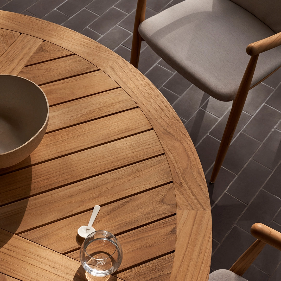 E022 Embrace Outdoor Table