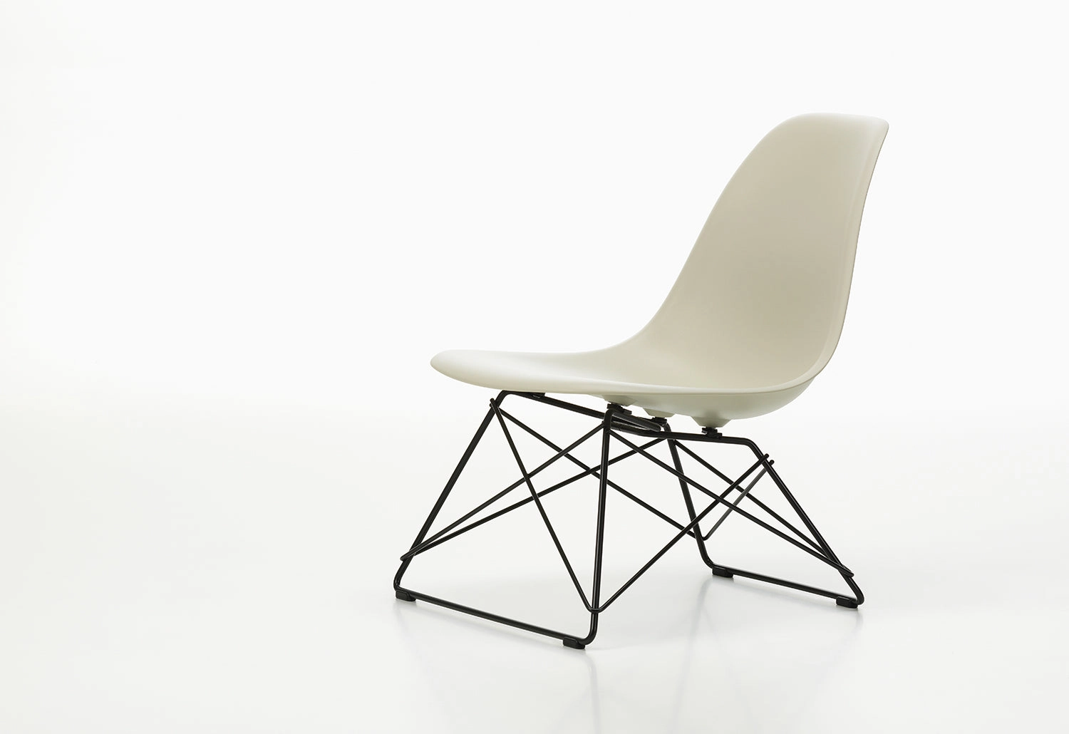 Eames LSR Plastic Chair