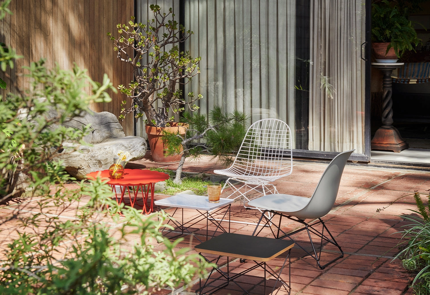 Eames LSR Plastic Chair