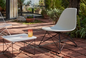 Eames LSR Plastic Chairoutdoor patio furniture set