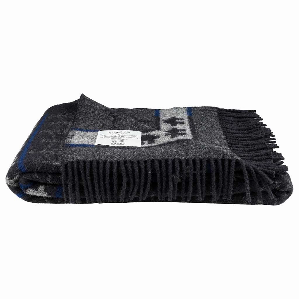 Ekshrad Natt Wool Blanket modern outdoor garden furniture collection