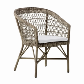 Emma Outdoor Dining Chair - Stackableoutdoor patio dining furniture set