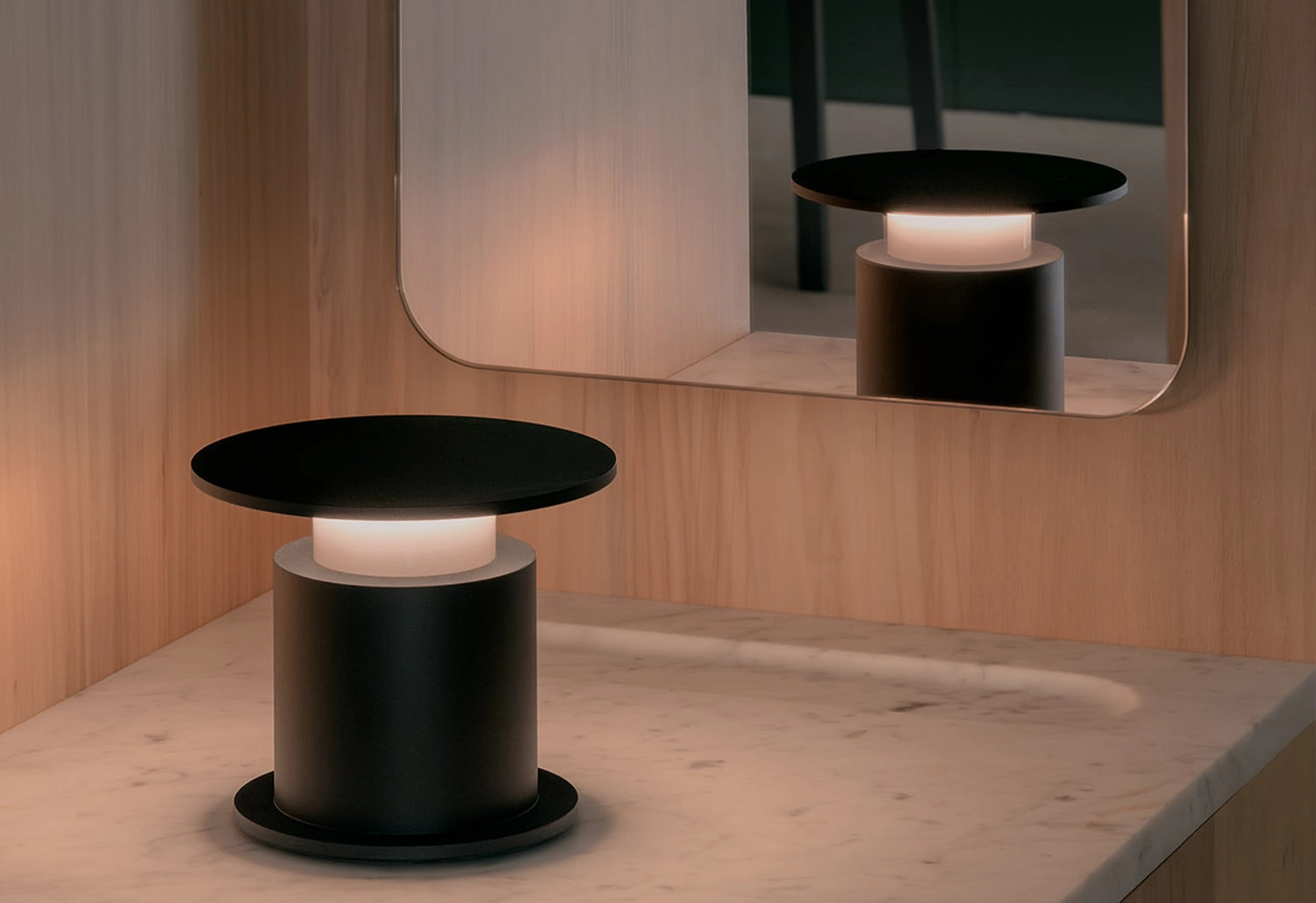 Faro Portable Lamp