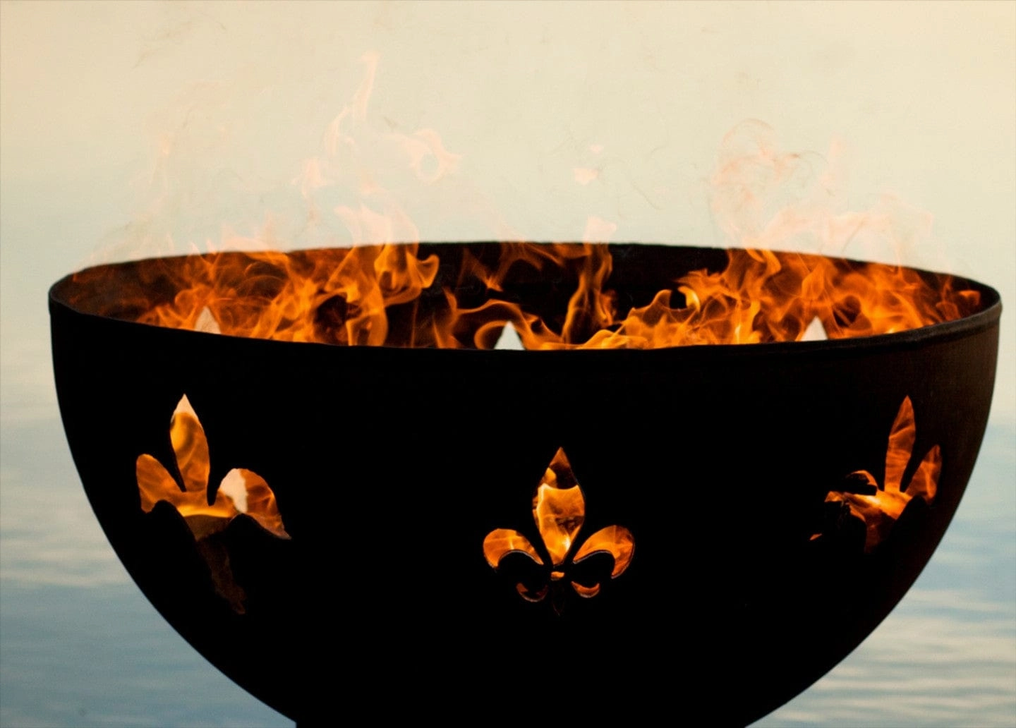 Fire Pit Art Fleur de Lis 36-inch Wood Burning Fire Pit - FDL