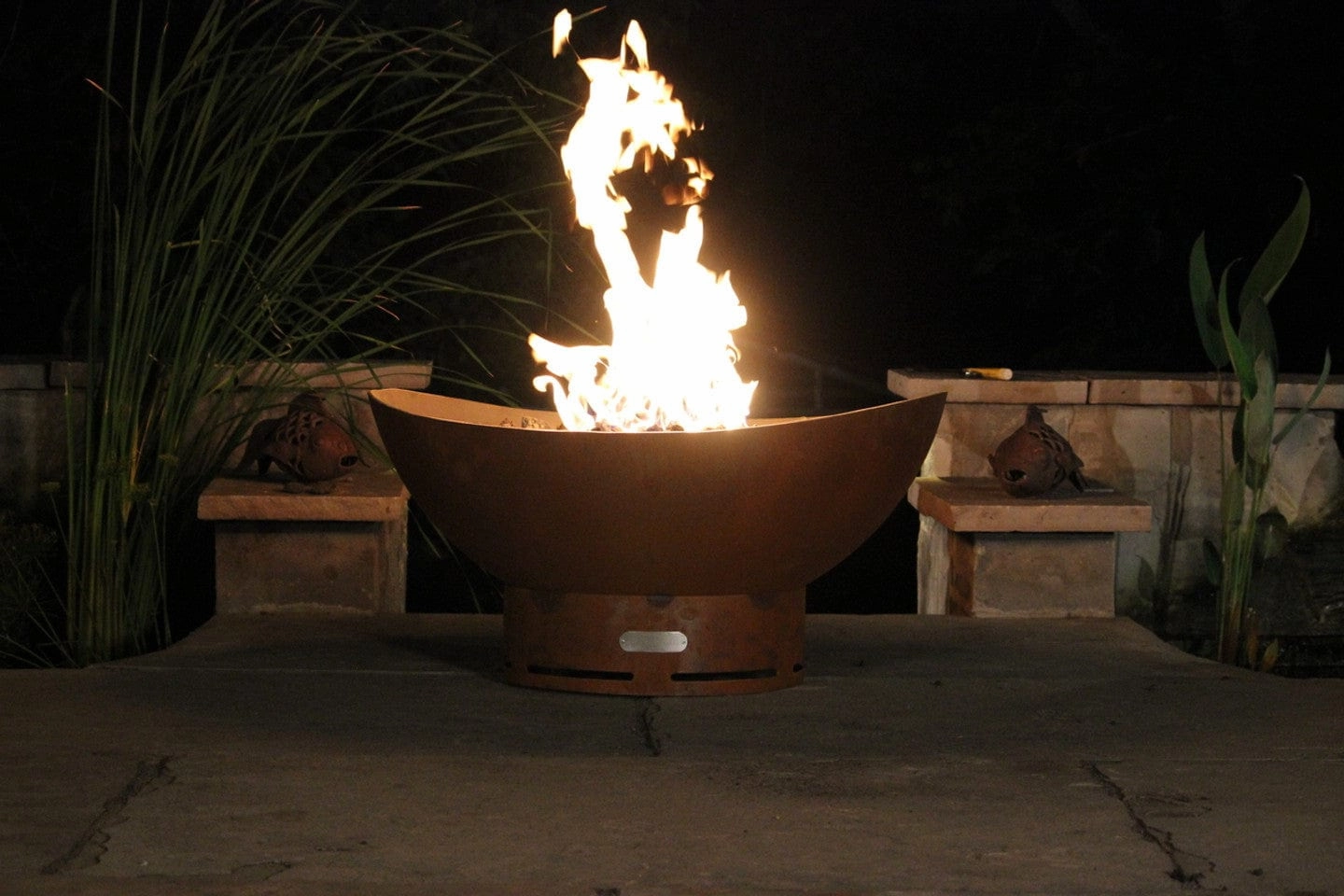 Fire Pit Art Scallop/Tidal 36-inch Wood Burning Fire Pit - SCportable outdoor fire pit with lid
