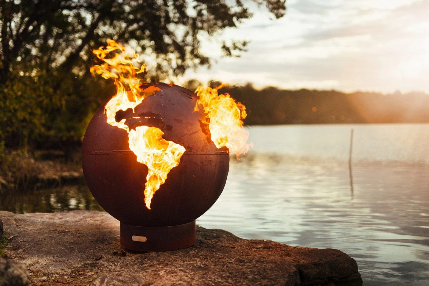 Fire Pit Art Third Rock 36-inch Gas Fire Pit - TR