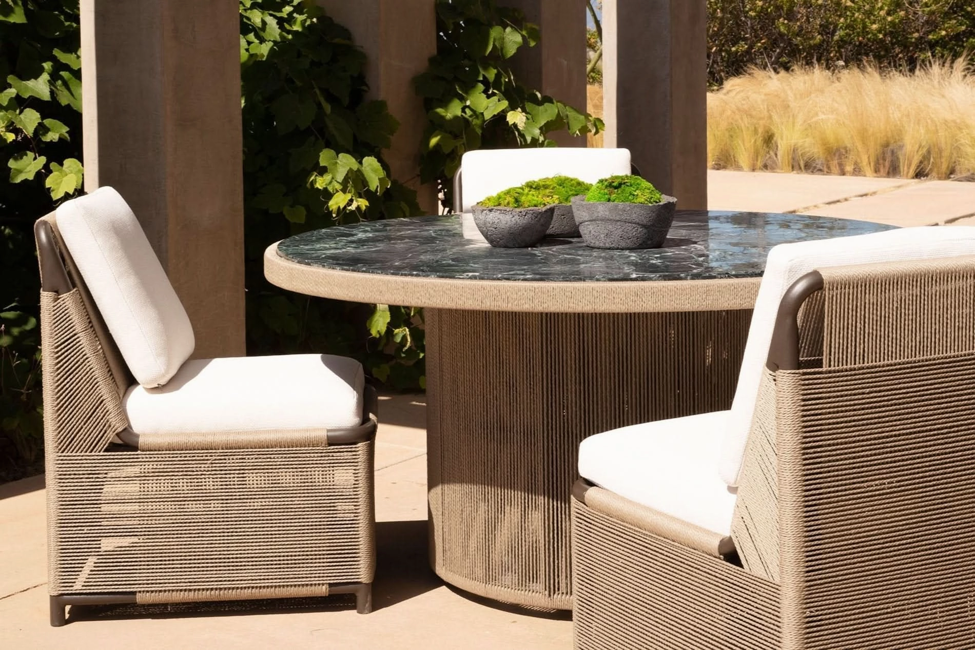 Formentera Round Dining Table 60"