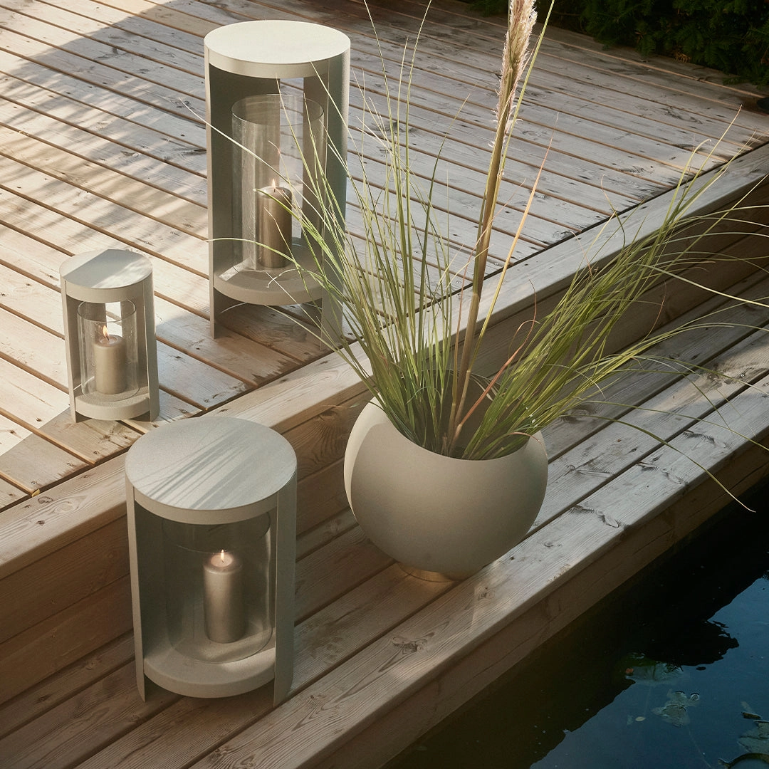 Globe Flowerpot (Order Quantity: 2)